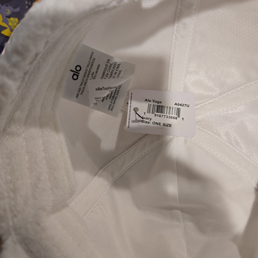 ALO Yoga Ivory Hat Sherpa Nwt